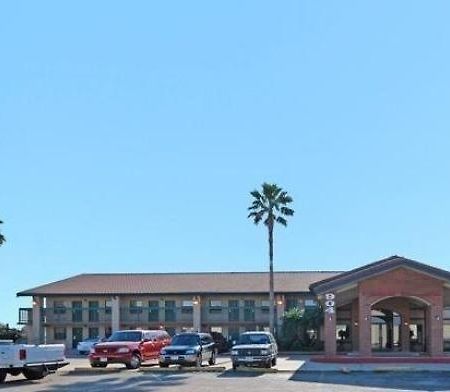Budgetel Inn Houston/Nasa Webster Extérieur photo